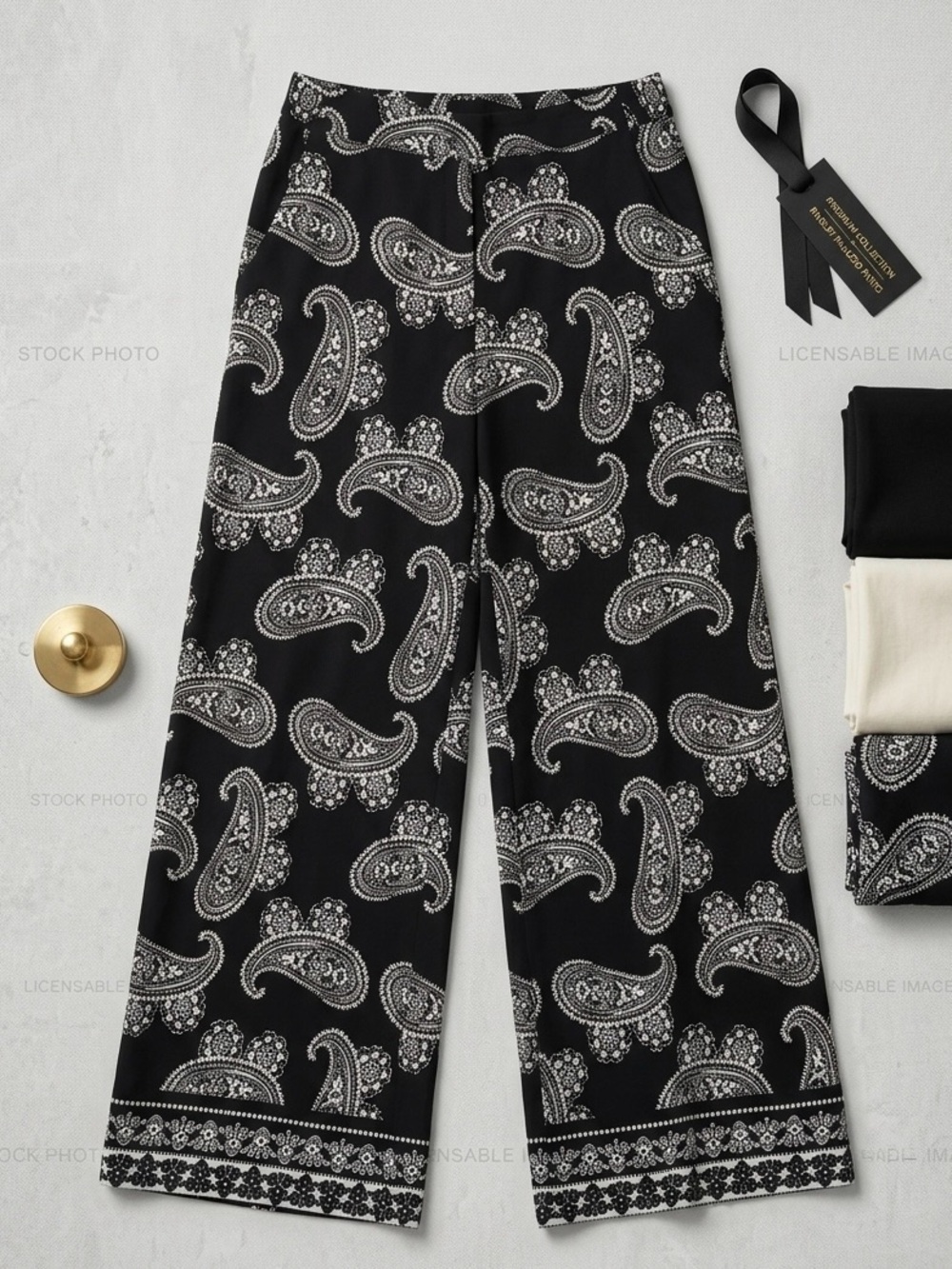New York & Company Paisley Wide-Leg Palazzo Pants - Size Small
